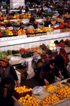 Ashgabat - bazaar russo